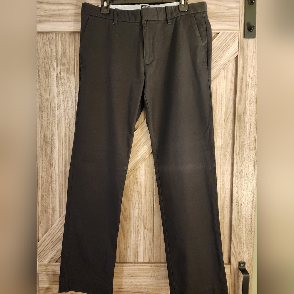 Gap Tailored Straight Black Khakis 33 32
